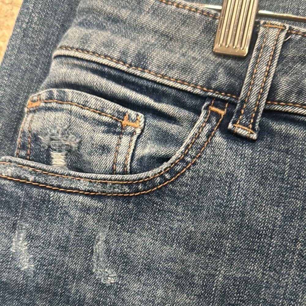 Maurice’s Distressed Straight Leg Jeans with Raw Hem - Picture 7 of 12